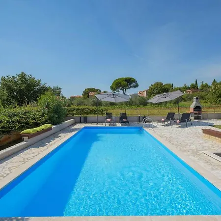 Bali Feriehus Kaštelir